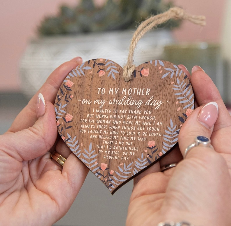 ❤️‍🔥Cherish the Moment:  Hanging Wooden Heart - Perfect Mother of the Bride and Groom Gift!"🎁