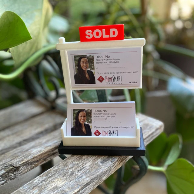 🔥70% OFF LAST DAY - Customize Real Estate Business Card Display