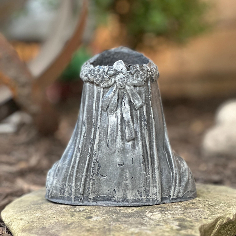 Veiled Skull Planter, Horror Pot, Cement Planter 1