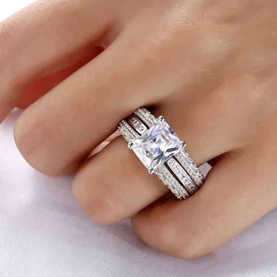 Wedding Gift 5 Carat Sparkling Moissanite Ring
