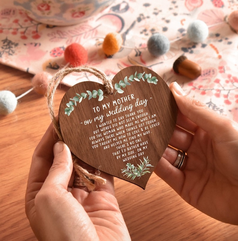 ❤️‍🔥Cherish the Moment:  Hanging Wooden Heart - Perfect Mother of the Bride and Groom Gift!"🎁