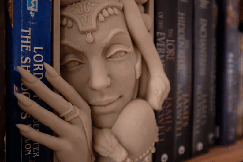 🐍Medusa Book Nook