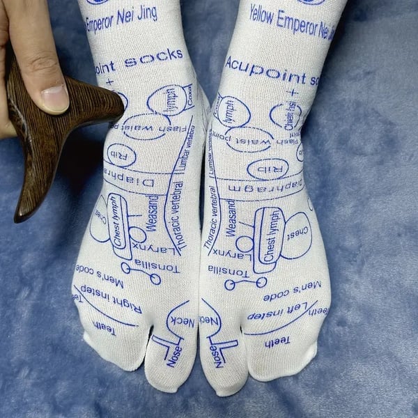 🎁💝2024 Mother’s Day Gifts - Reflexology Socks with Trigger Point Massage Tool