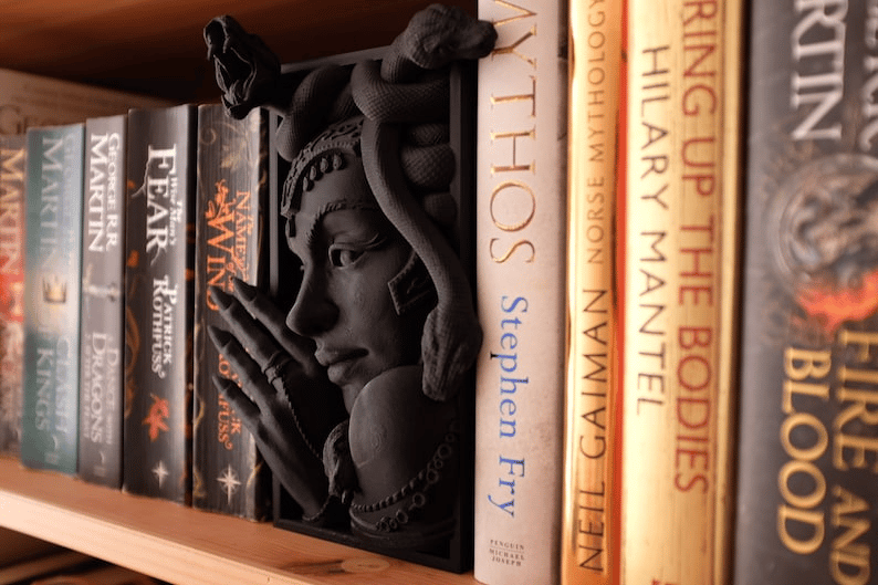 🐍Medusa Book Nook