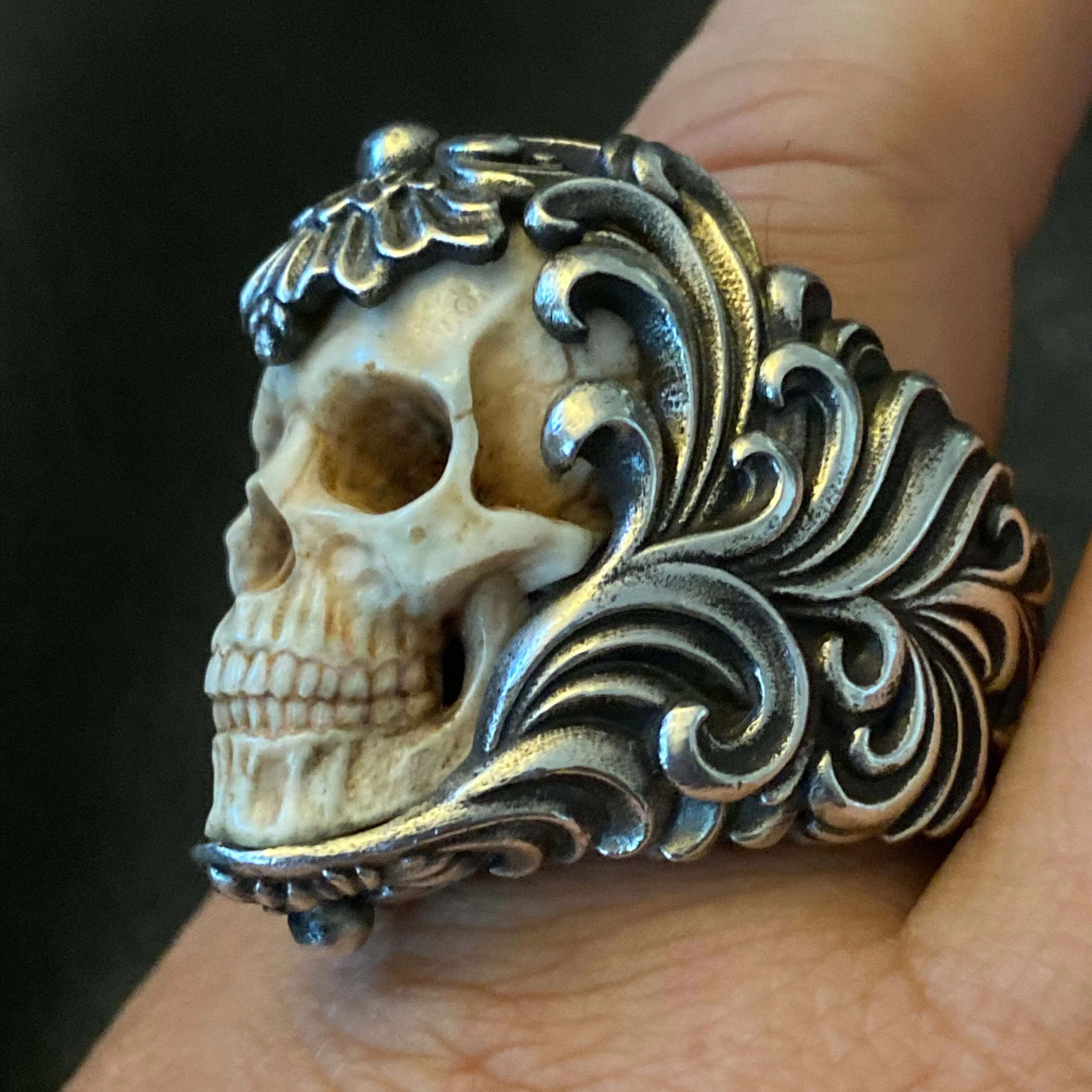 💀Vintage Polish Floral Armor Skull Ring