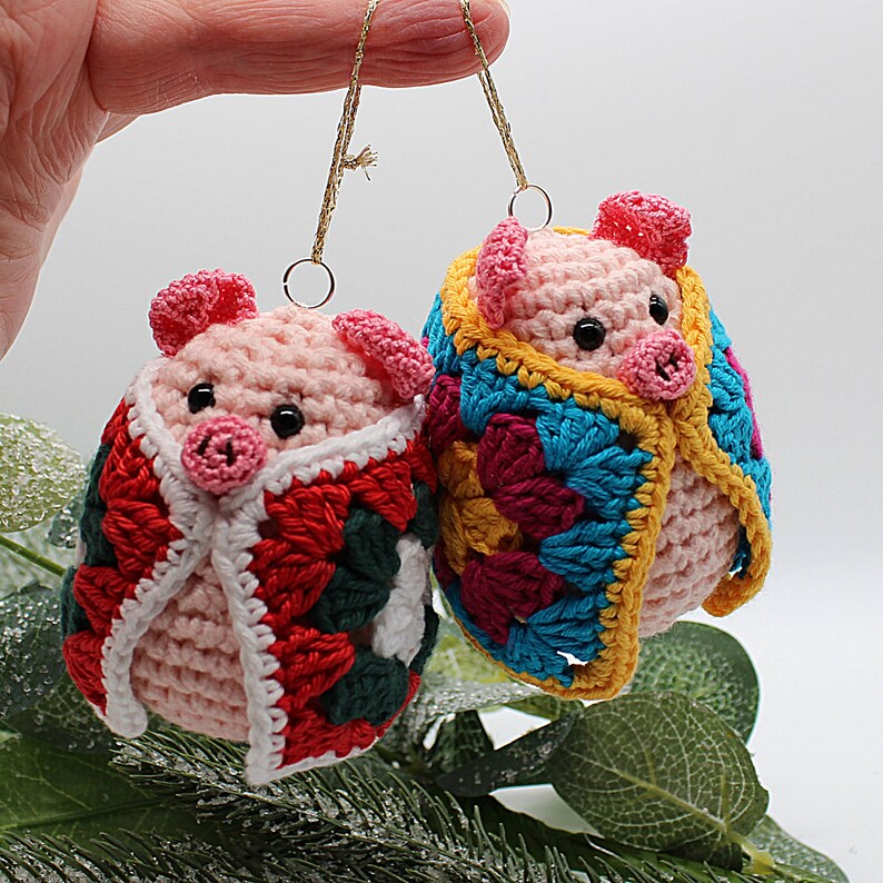 Crochet Pig in A Granny Blanket