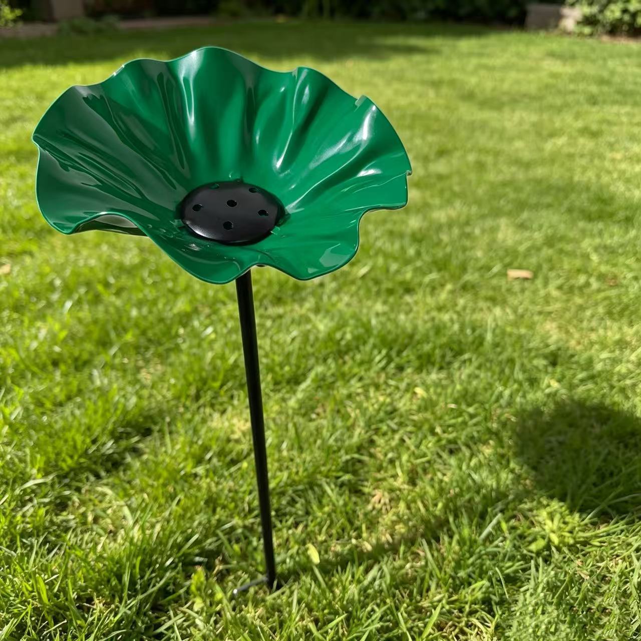🐦 Handmade Metal Flower Garden Stake – Bird Bath & Outdoor Decor for Nature Lovers 🌸