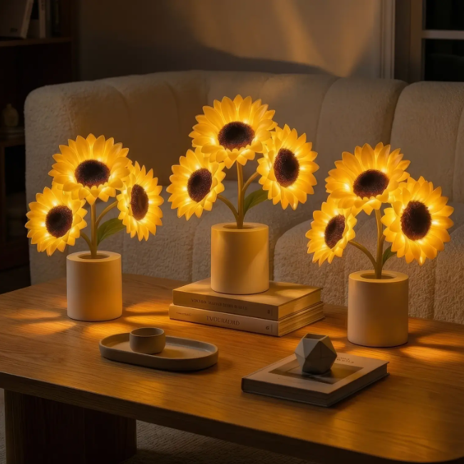 Shimmering Sunflower Lamp