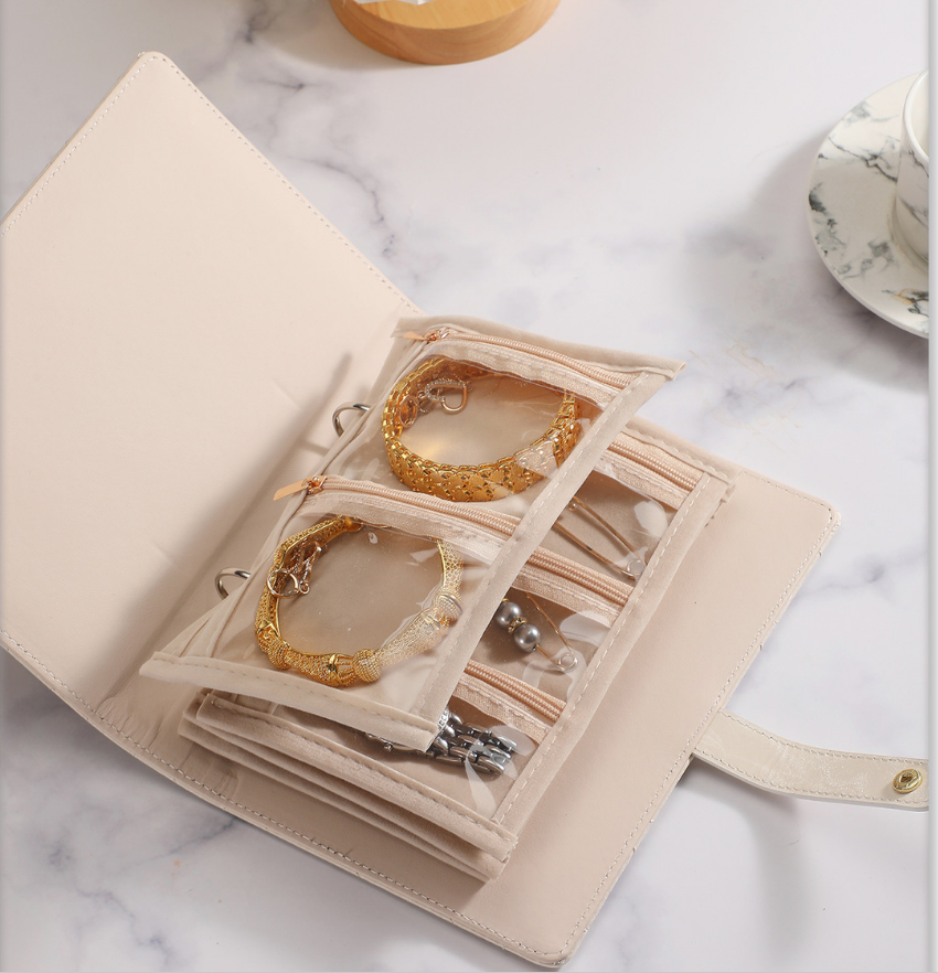 The Portable Jewelry Organizer That Keeps Everything Tangle-Free — Wherever You Go