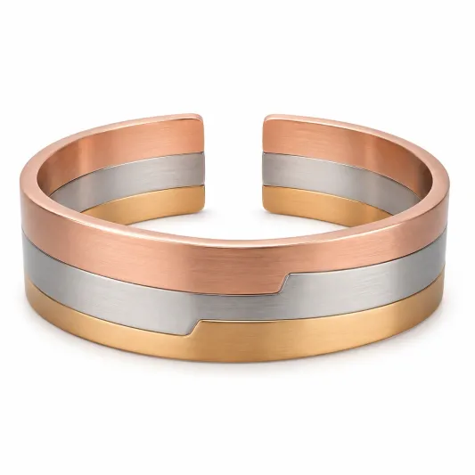 Armreif mit Dreifarbiger Oberfläche in Roségold, Silber und Gold-irmandrix