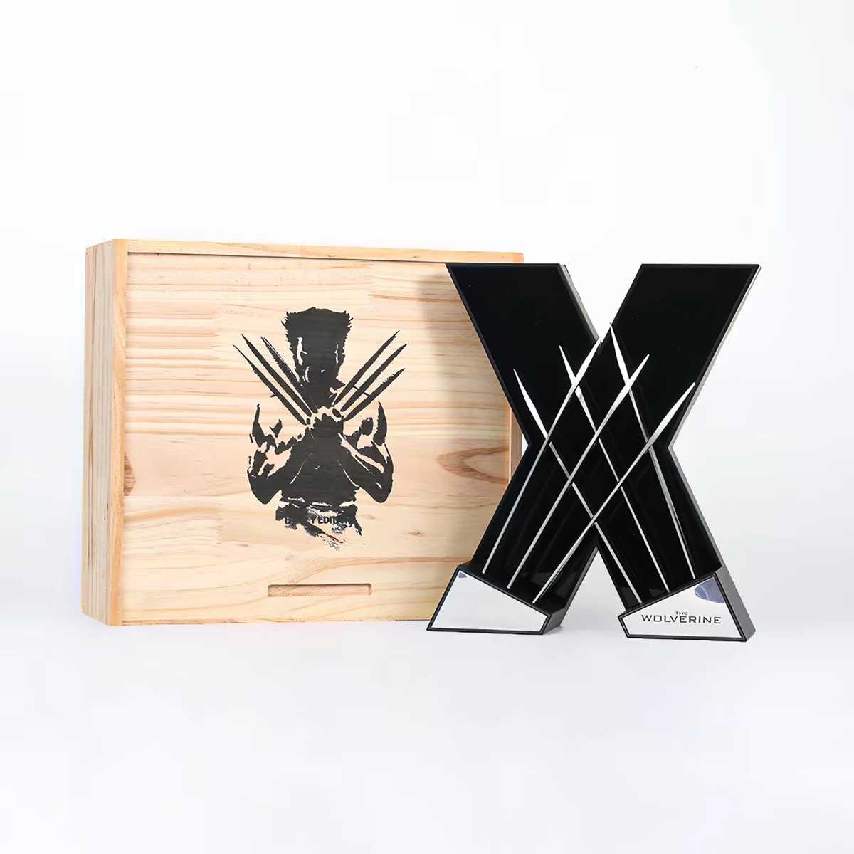 Custom HCMY Wolverine Claws – Light-Up Wolverine-Inspired Gaming Desk Ornament, Tech-Style Weapon Plastic Model, Gift for Men