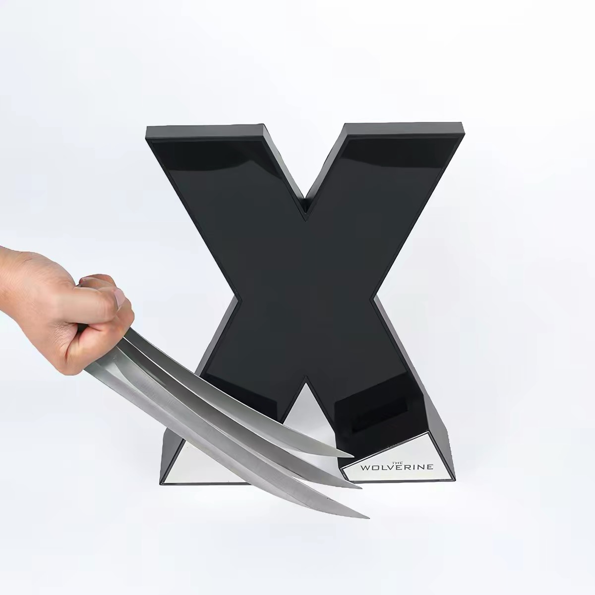 Custom HCMY Wolverine Claws – Light-Up Wolverine-Inspired Gaming Desk Ornament, Tech-Style Weapon Plastic Model, Gift for Men