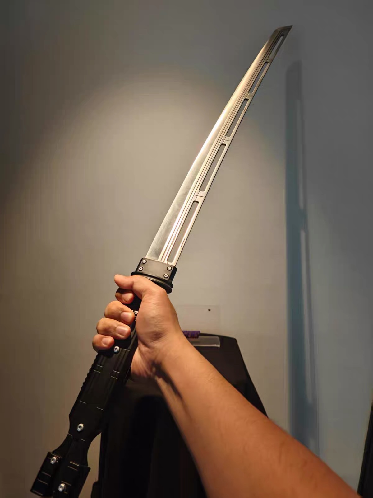 Custom 1:1 Wooden Ronin Sword from Avengers: Endgame, Unsharpened Blade, Premium Desktop Ornament for E-Sports Setup, Unique Gift for Men