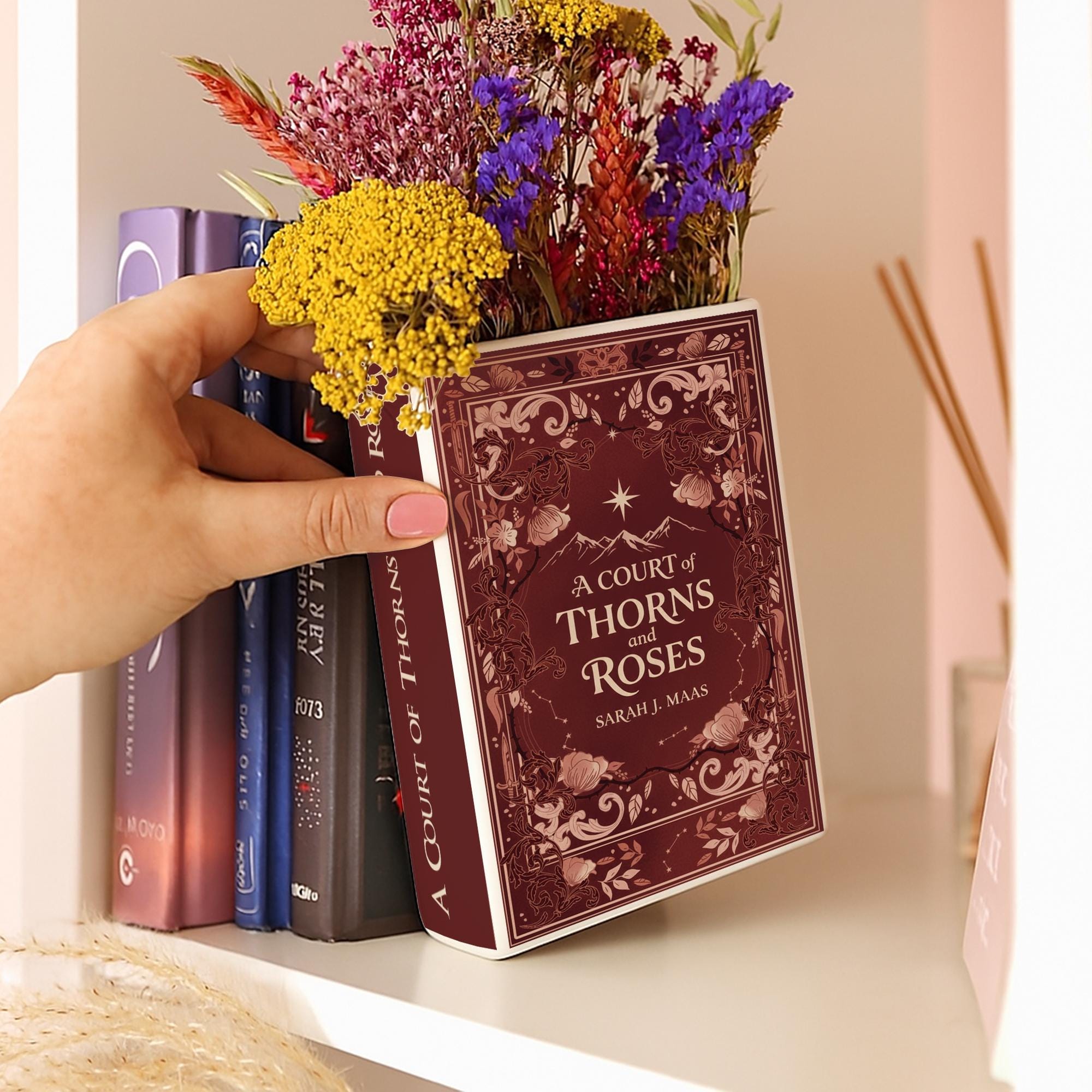 A Court of Thorns and Roses Book Vase