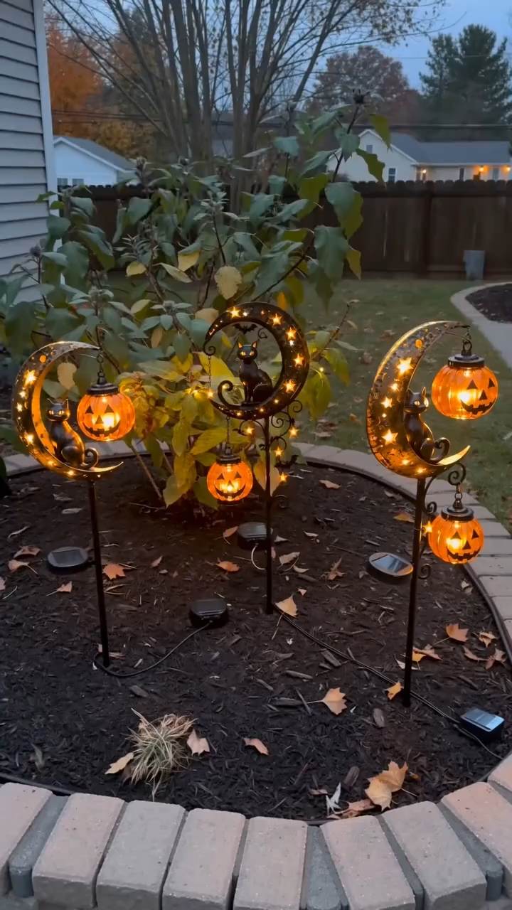 🔥 Over 59$ FREE SHIPPING 🔥Solar Halloween Black Cat & Pumpkin Moon Garden Stake Light, Outdoor Waterproof LED Yard Decoration with Crescent Moon, Hanging Jack-o'-Lantern Lantern for Garden, Patio, Walkway, Porch