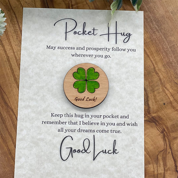  Pocket Hug