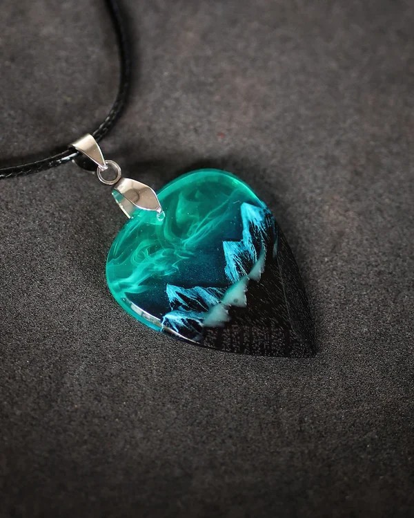 Northern Lights Resin Matching Heart Pendant