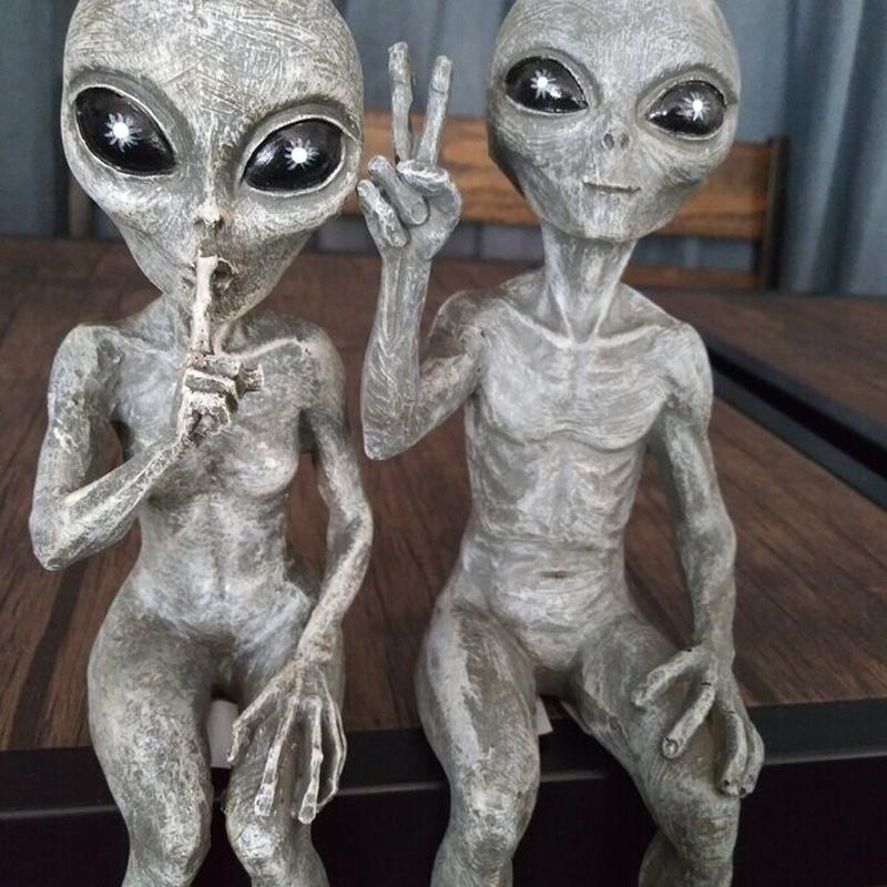👽Alien Garden Decor