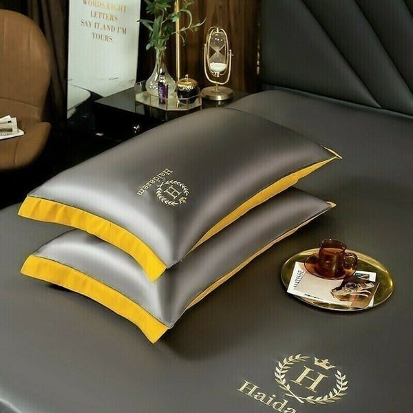 Ice Silk Bed Sheet 🎁Summer Promotion-Free Pillowcase & 49% OFF 🎁
