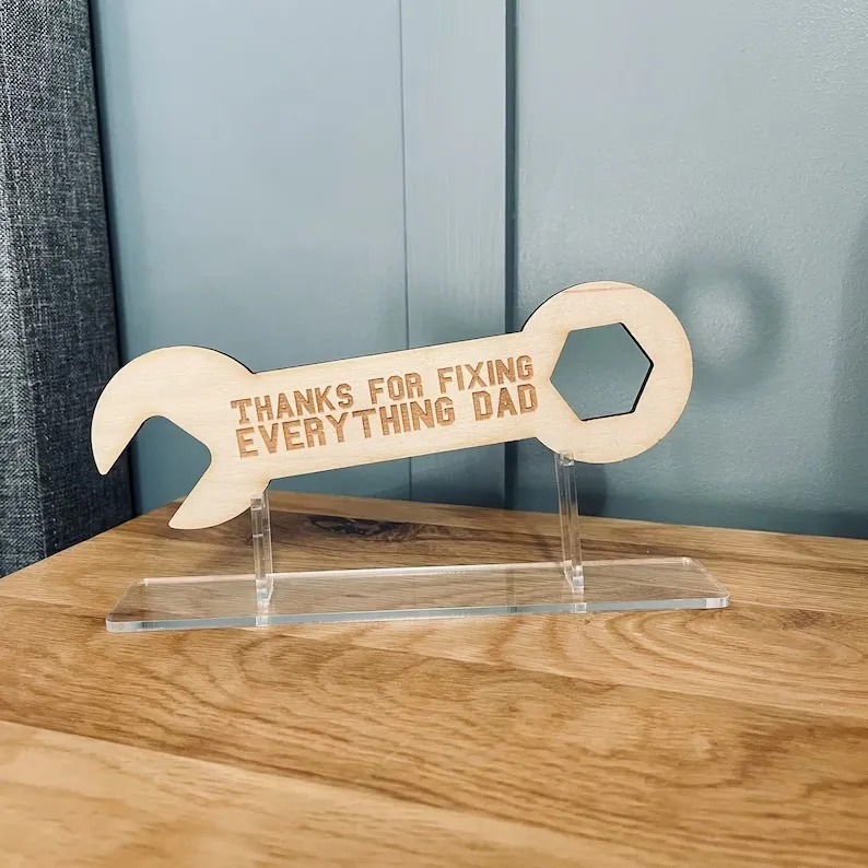 👨‍👧‍👦Father's Day Gift🎁- Laser Engraving Wooden Plaque With Arcylic Stand