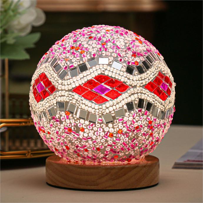 Romantic and Freedom-Bohemia & Baroque Nightlight