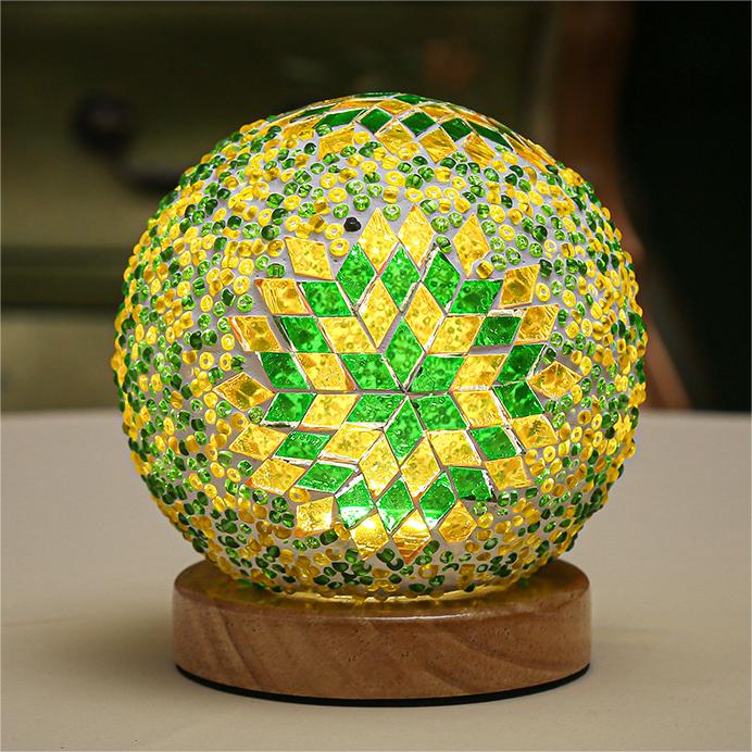 Romantic and Freedom-Bohemia & Baroque Nightlight