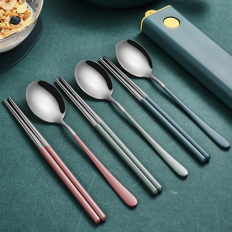 Portable Dinnerware Set