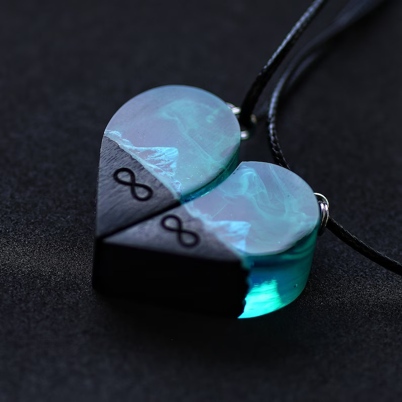 Northern Lights Resin Matching Heart Pendant