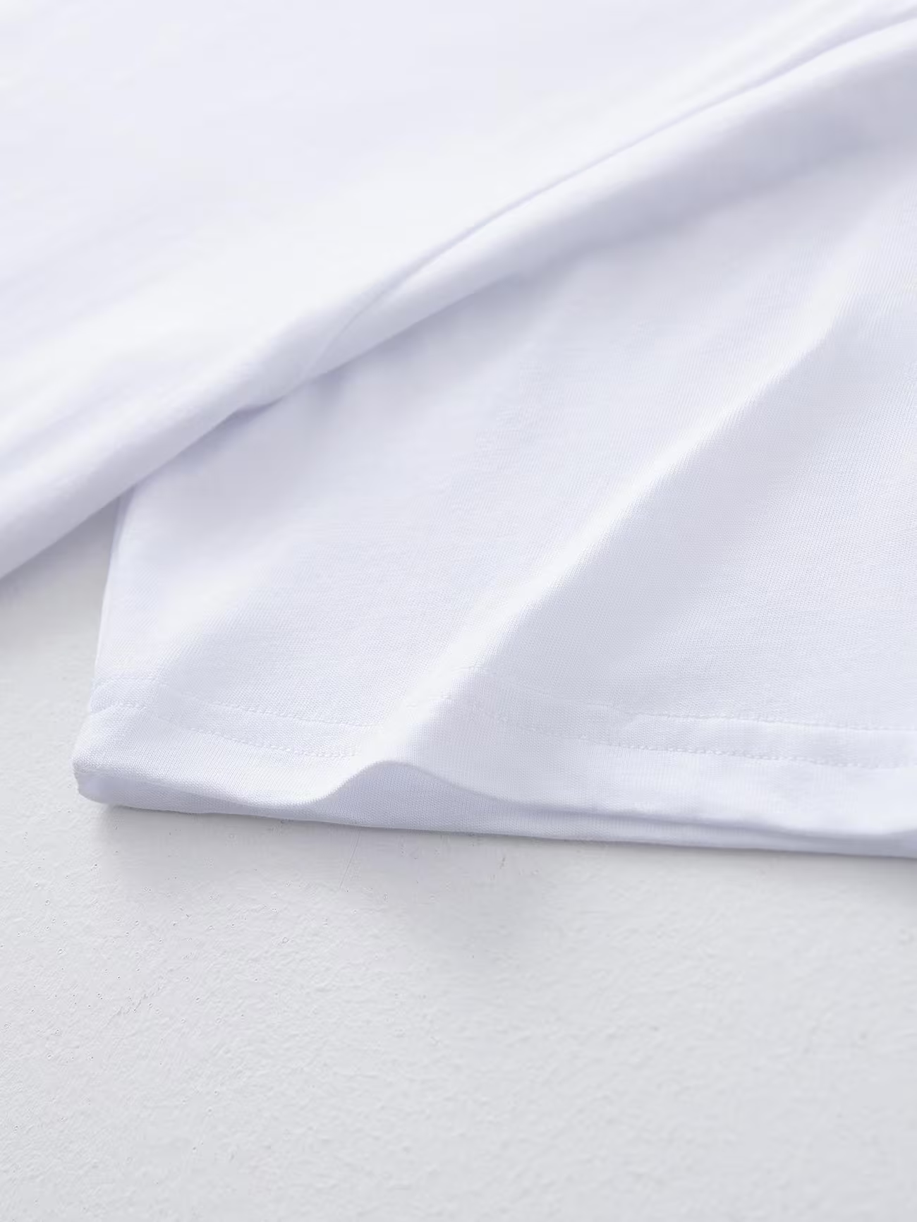⭐Heute 50% Rabatt - 🔥Herren T-Shirt aus 100% Baumwolle – Leichtes Slim-Fit Kurzarmshirt mit Rundhalsausschnitt für den Sommer