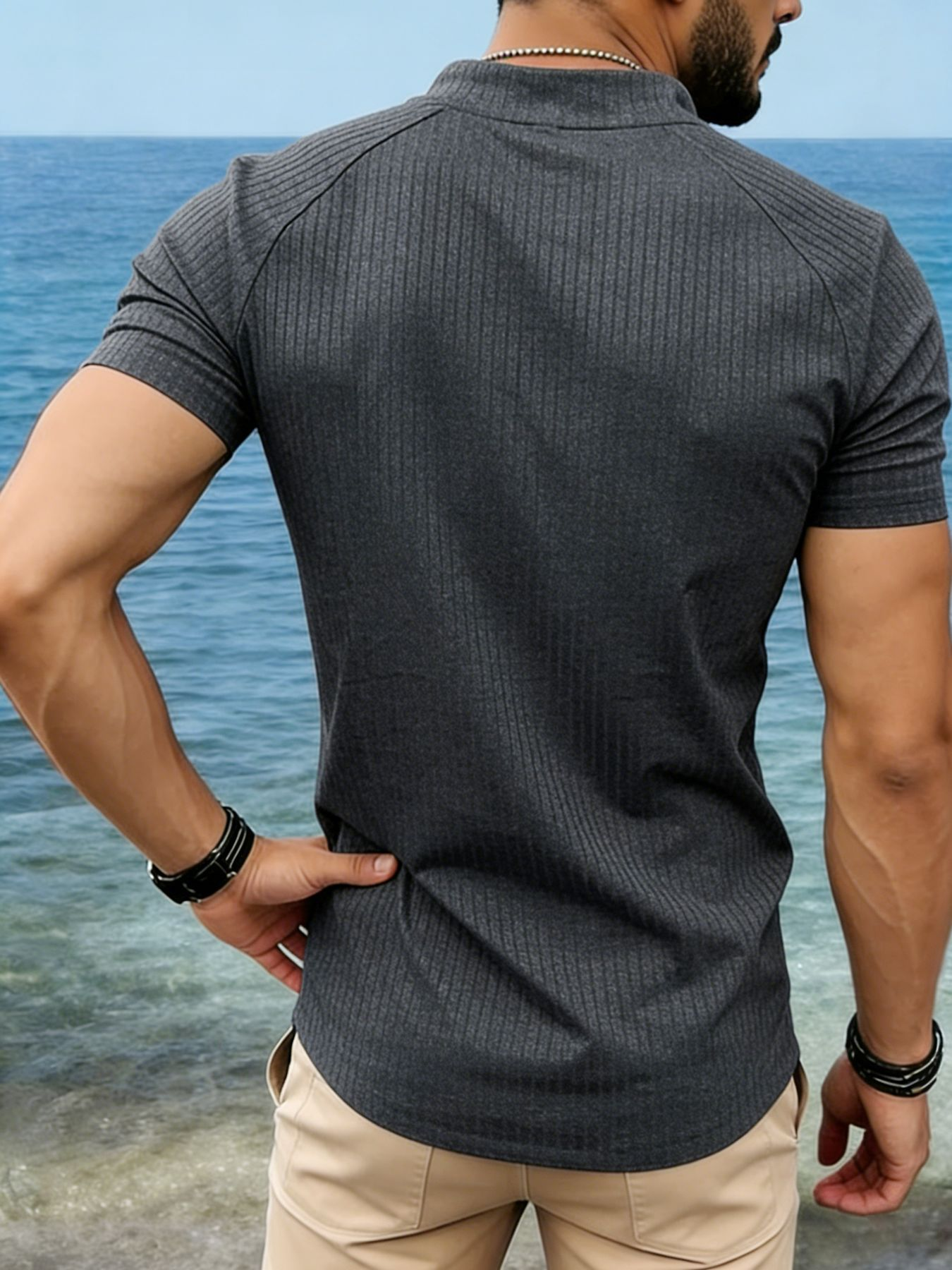 70% Rabatt nur diese Woche - 🔥Herren Sommer T-Shirt Kurzarm Baumwolle Rundhals Slim Fit mit Dreiecks-Print