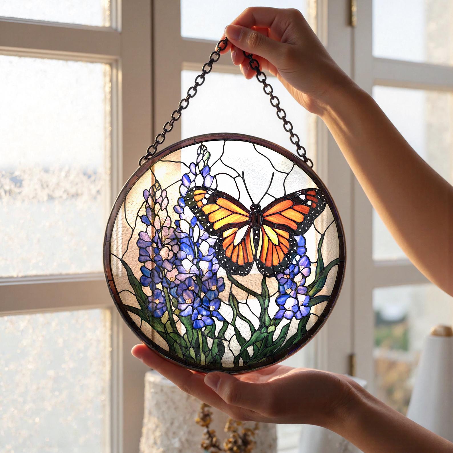 Attrape-soleil en vitrail avec des papillons et des fleurs pressées, cadeau pour les amoureux des fleurs