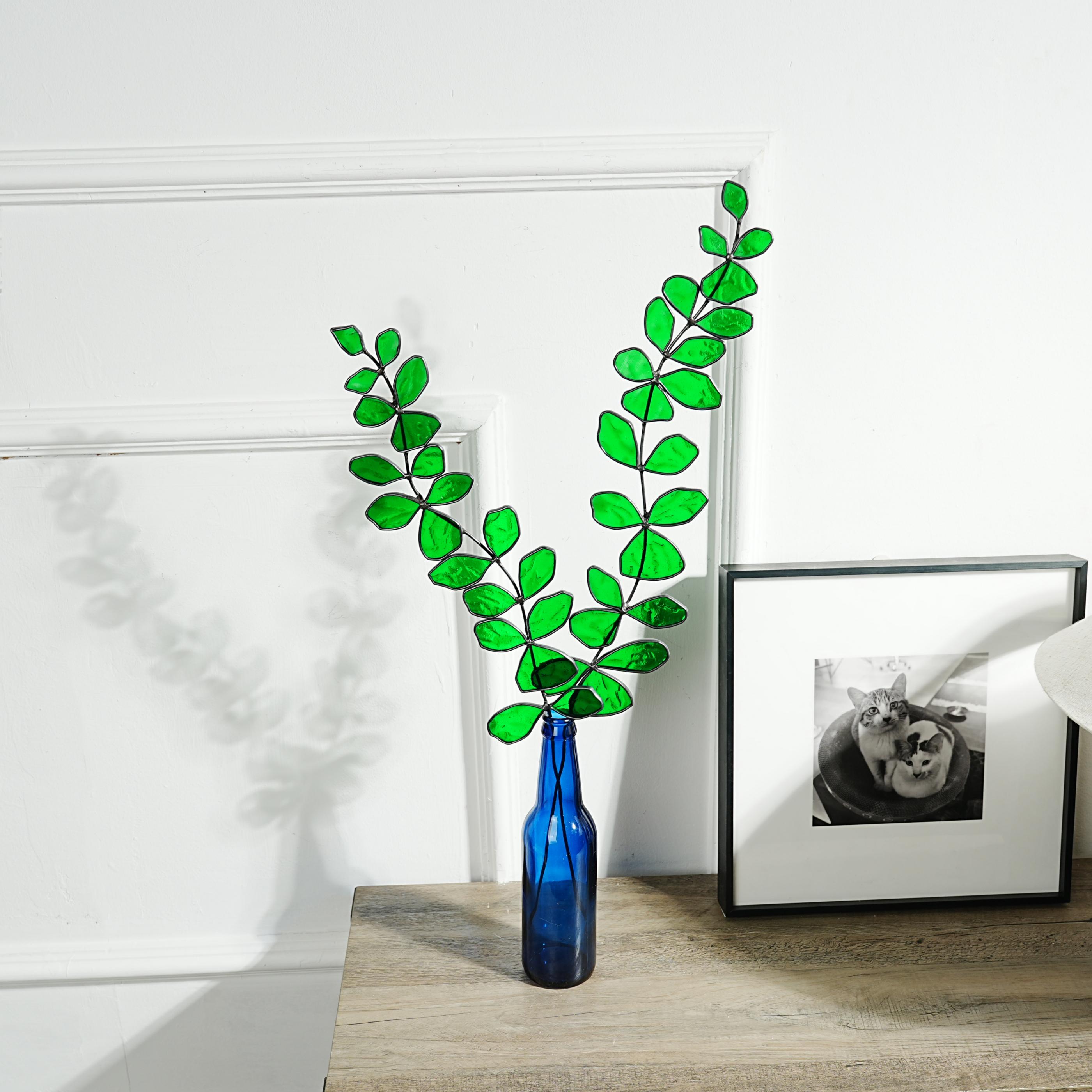 Décoration en vitrail eucalyptus, pièce végétale pour intérieur naturel