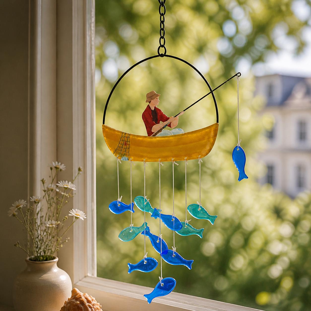 Capteur de soleil côtier en vitrail motif sardine, suspension en verre fait main bleu océan pour fenêtre
