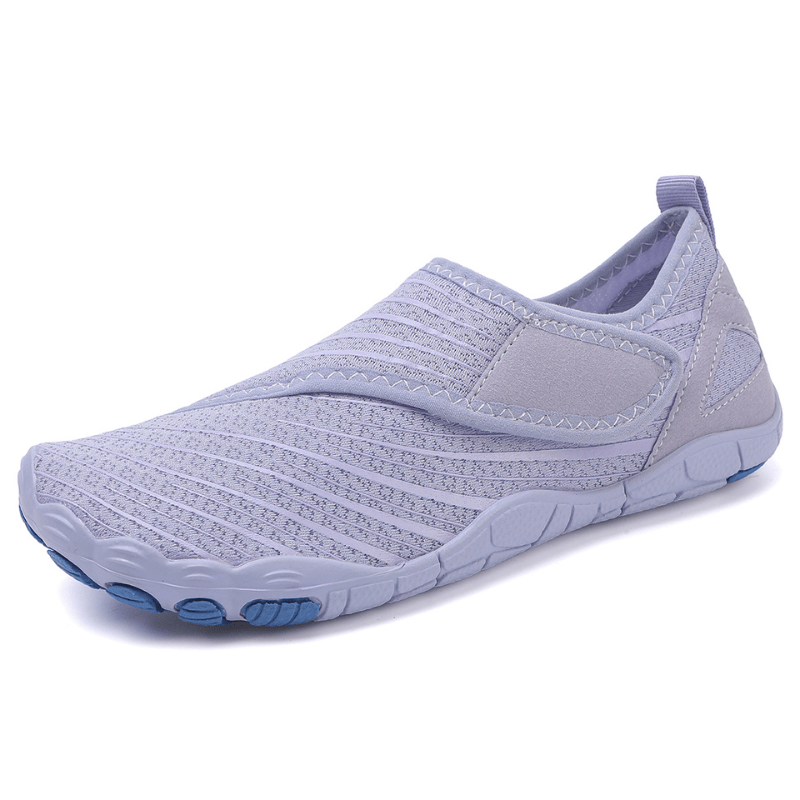Easy to clean and designed for daily use, Barefoot shoes balance flexibility, structure, and comfort in a simple