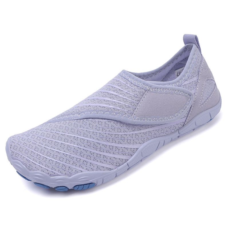 Easy to clean and designed for daily use, Barefoot shoes balance flexibility, structure, and comfort in a simple