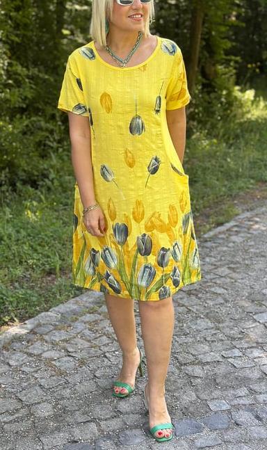 CLEARANCE🔥Women's Round Neck Pocket Tulip Pattern Cotton and Linen Dress