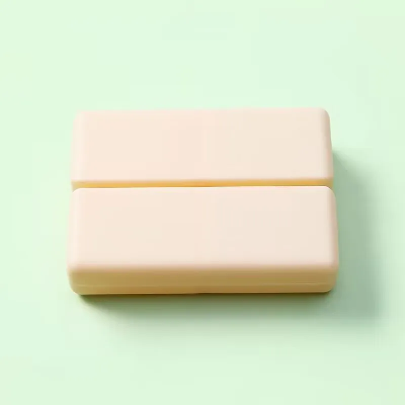 💊Weekly Magnetic Pill Organizer: Magnetic quick-access design that opens effortlessly without straining your fingers. 🧲
