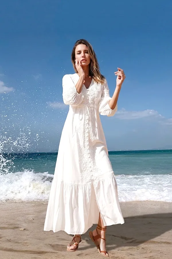 Women’s Retro Embroidered V-Neck Vacation Maxi Dress