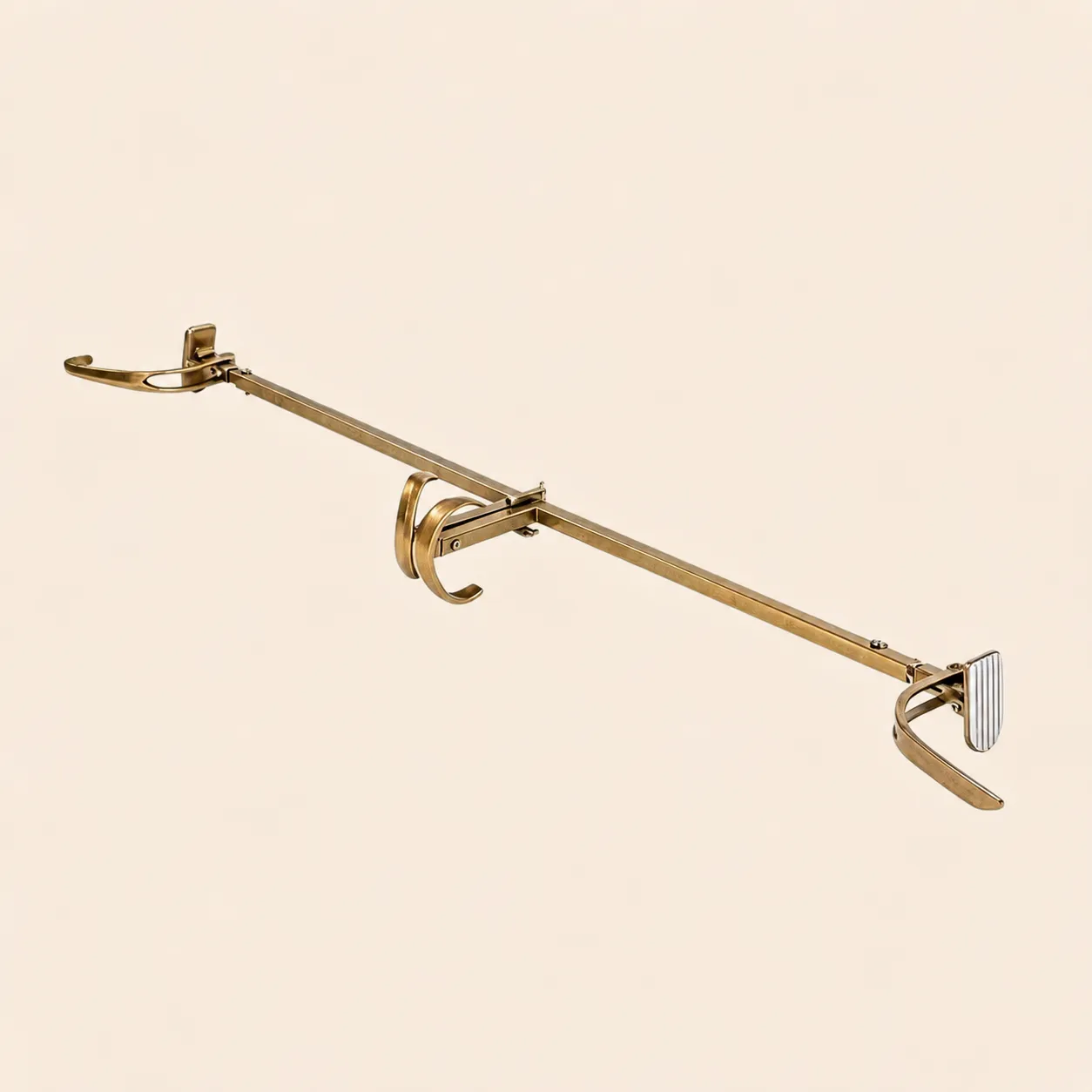 Adjustable Door-Frame Wreath & Garland Hanger Rod