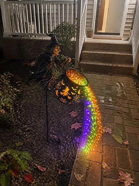 Witch's Cauldron Waterfall Garden Light