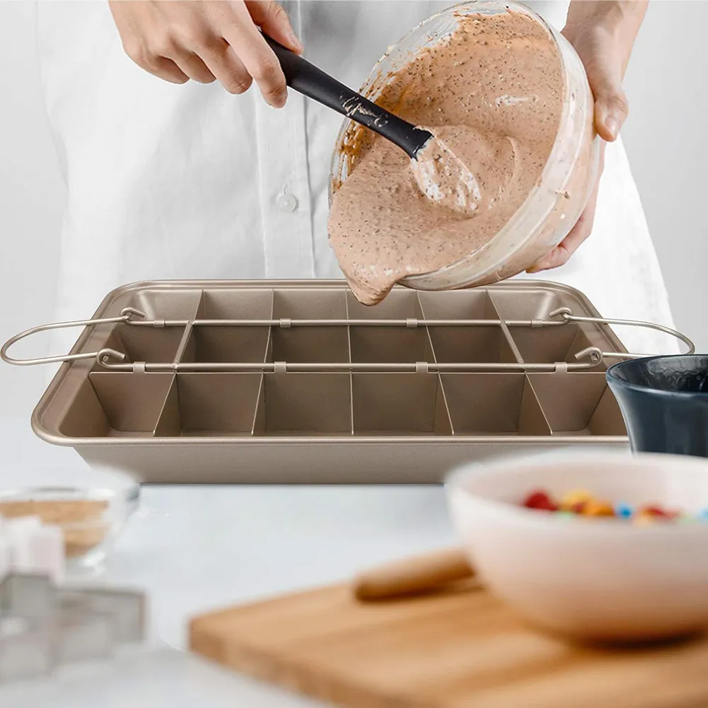 🍫 Non-Stick Brownie Pan with Divider