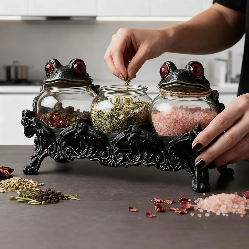 🐸 Gothic Frog Apothecary Spice Jar
