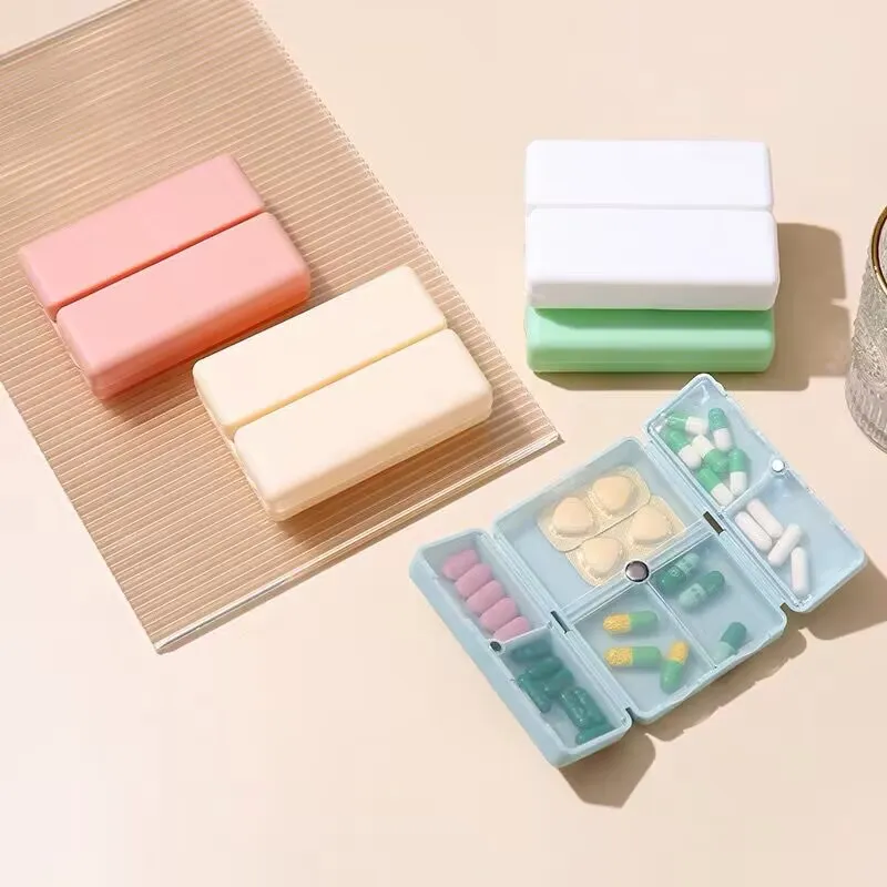💊Weekly Magnetic Pill Organizer: Magnetic quick-access design that opens effortlessly without straining your fingers. 🧲