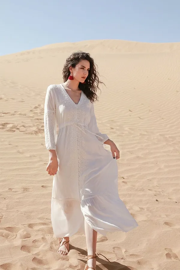 Women’s Retro Embroidered V-Neck Vacation Maxi Dress