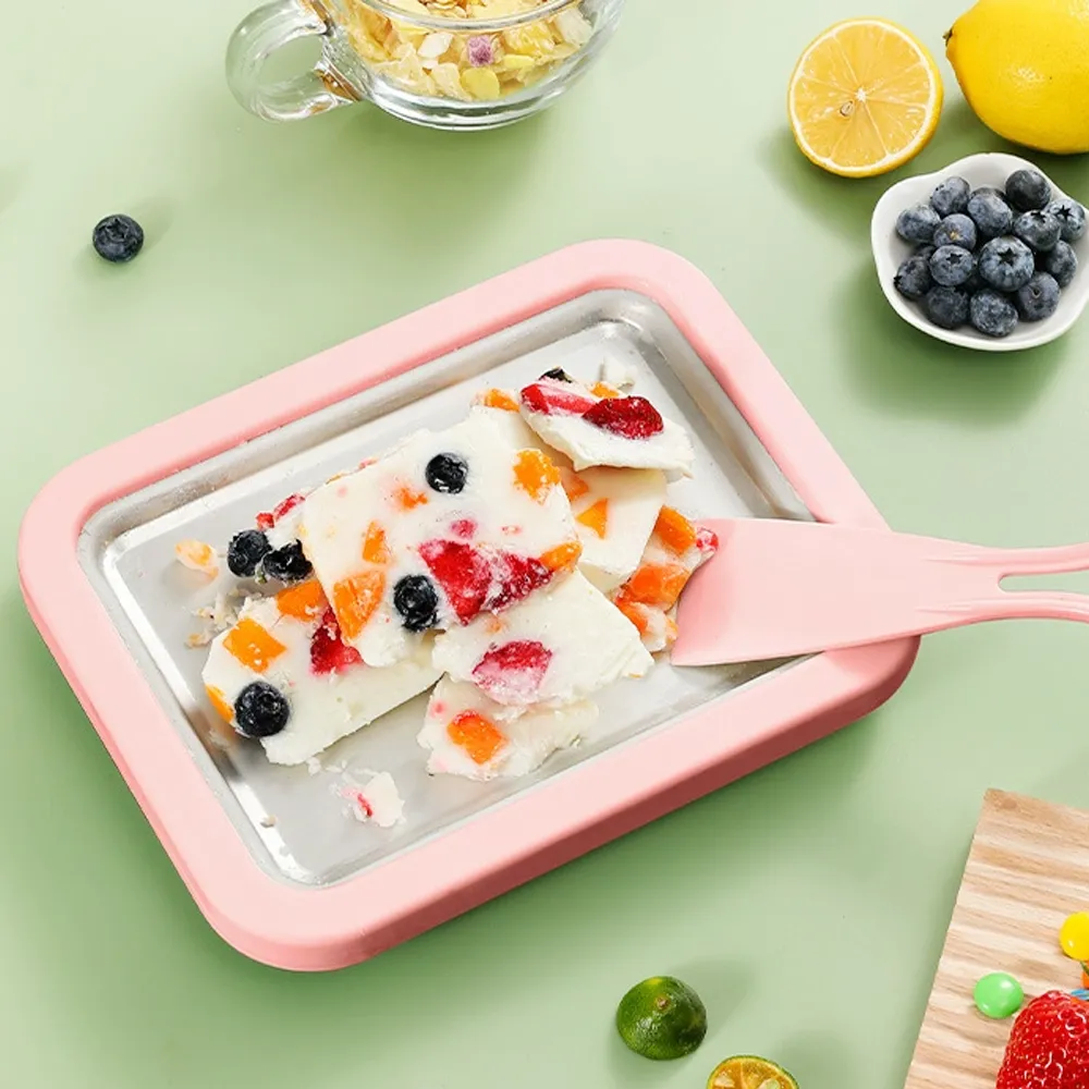Rolled Ice Cream Maker: Create gourmet frozen treats at home with no electricity or rock salt required. 🍦