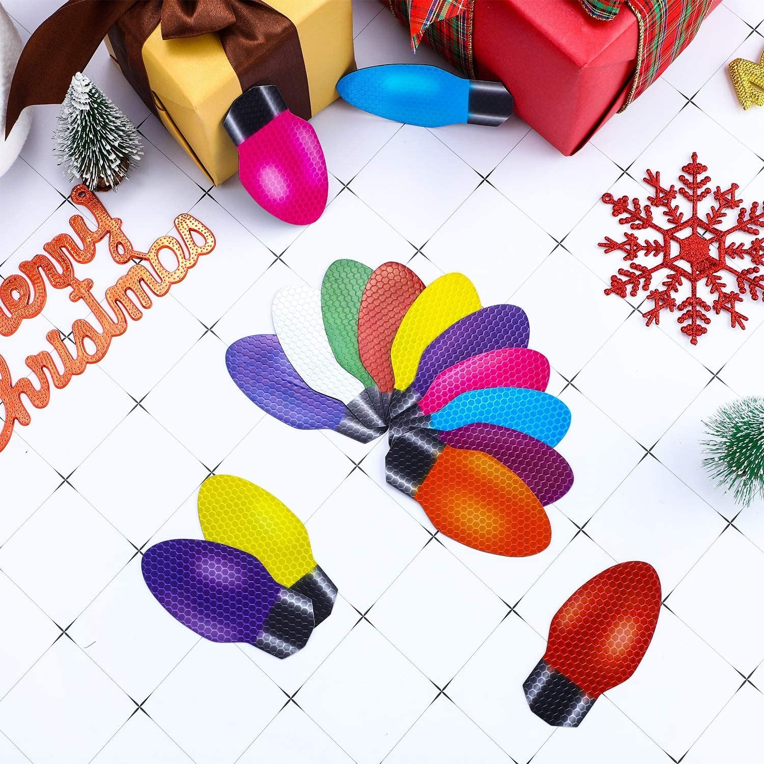Reflective Magnetic Bulbs