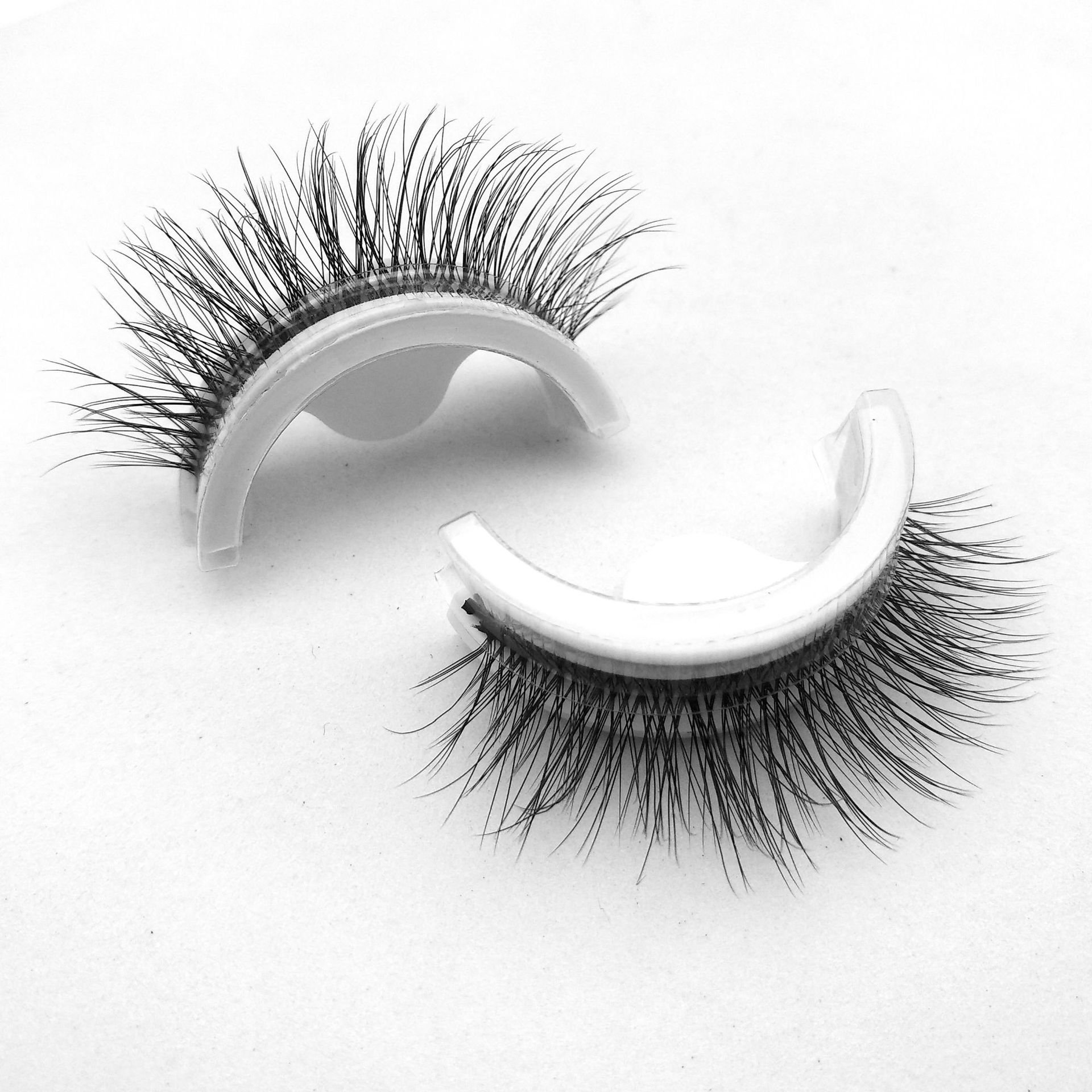 Reusable Self-Adhesive Eyelashes