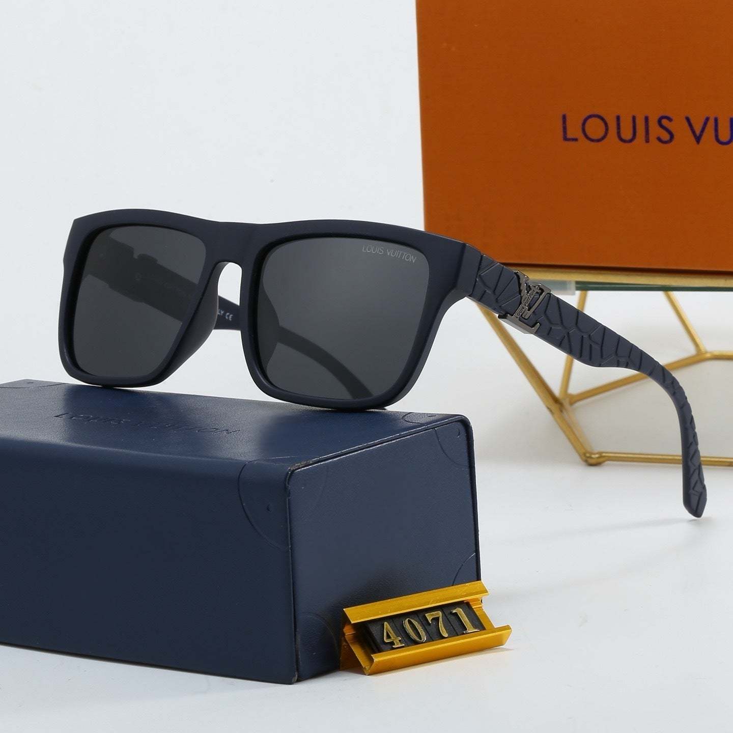4 Colors Fashion Sunglasses—4071