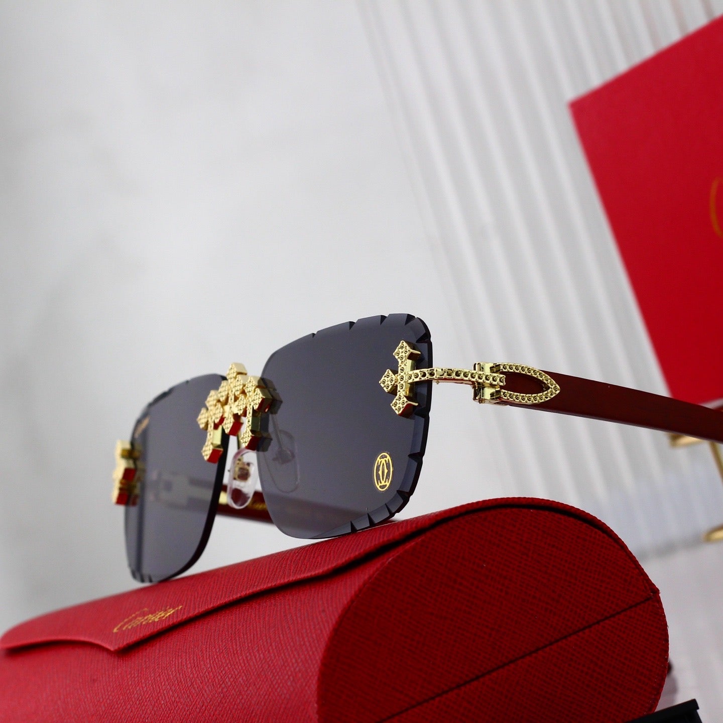 Diamond Cut and Inlaid Wooden Fashion 7 Colors Sunglasses 00325