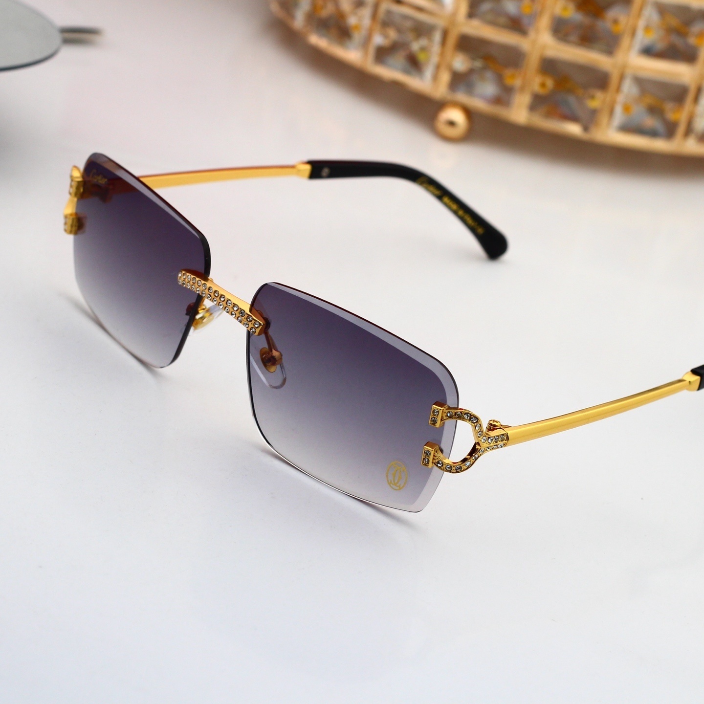 6 Colors Fashion Sunglasses—8039
